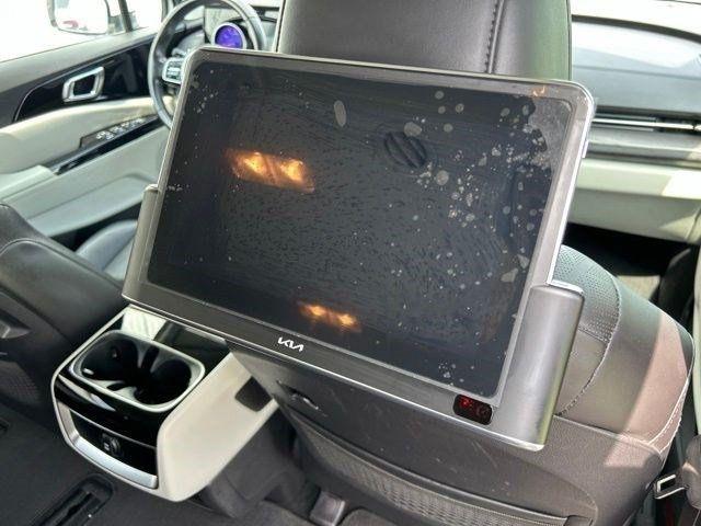 Kia Carnival EX 2024