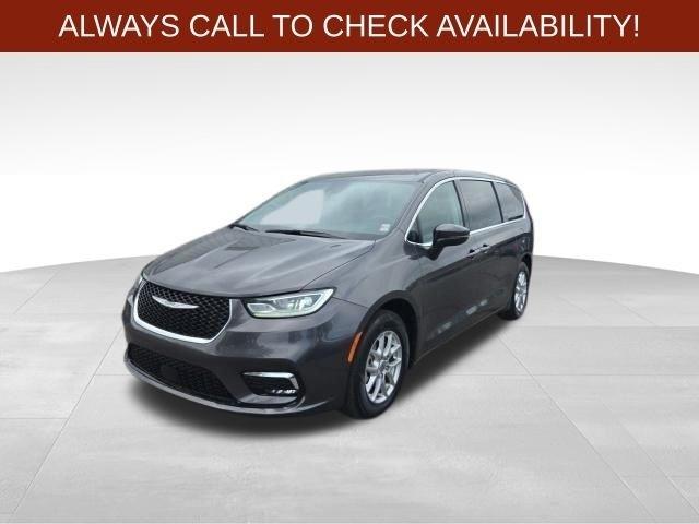 Chrysler Pacifica Touring L 2023