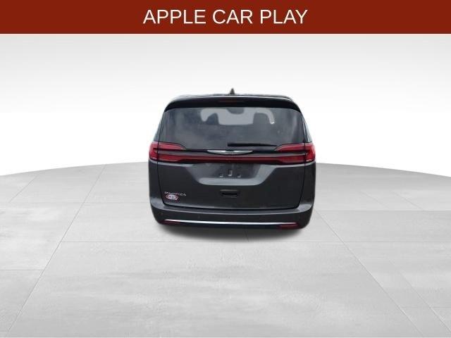Chrysler Pacifica Touring L 2023