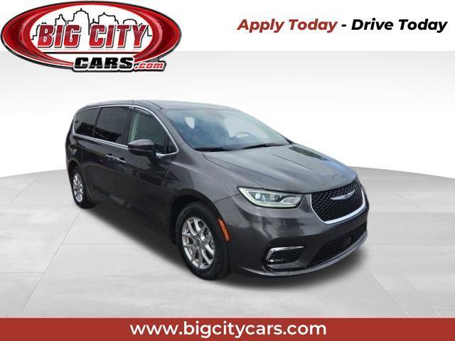 2023 Chrysler Pacifica Touring L