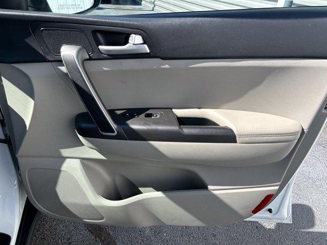 Kia Sportage LX FWD 2020