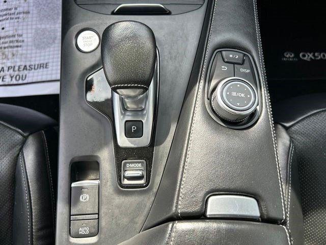 Infiniti QX50 LUXE 2022