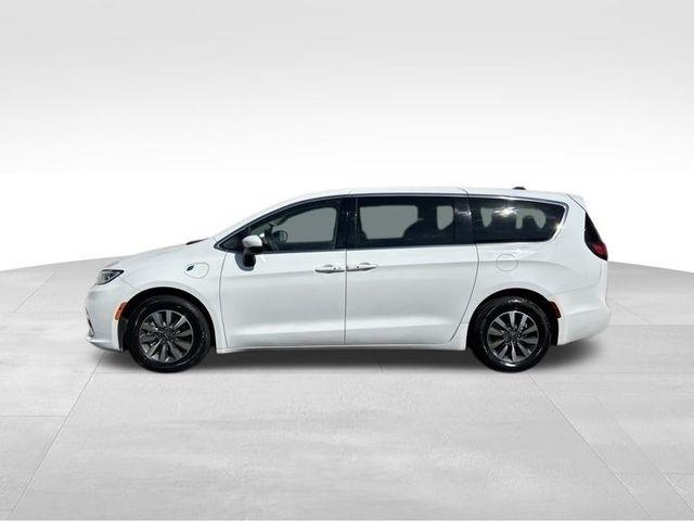 Chrysler Pacifica Hybrid Touring L 2023
