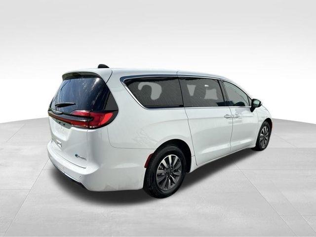 Chrysler Pacifica Hybrid Touring L 2023