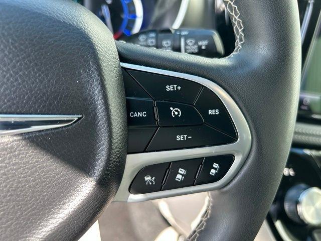 Chrysler Pacifica Hybrid Touring L 2023