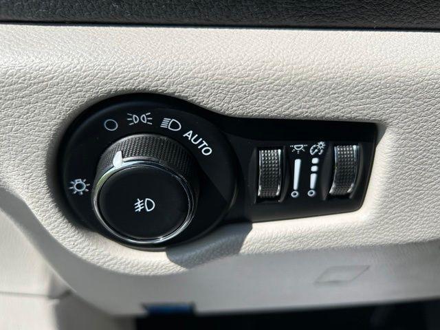 Chrysler Pacifica Hybrid Touring L 2023
