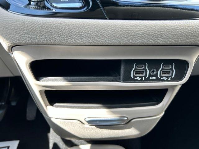 Chrysler Pacifica Hybrid Touring L 2023