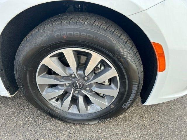 Chrysler Pacifica Hybrid Select 2024