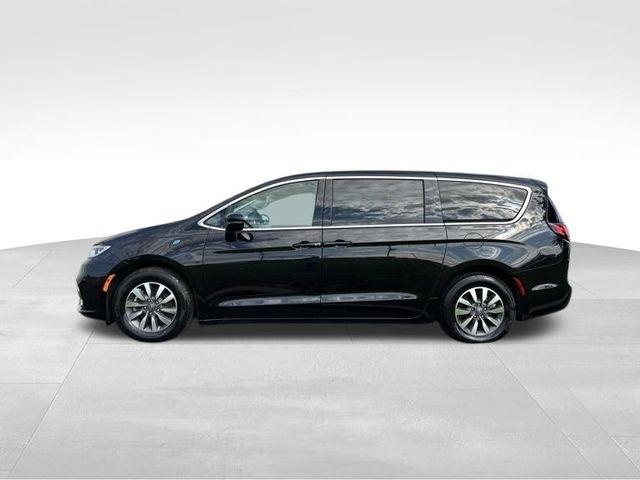Chrysler Pacifica Hybrid Select 2024