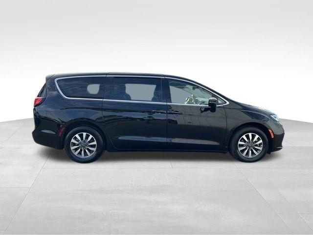 Chrysler Pacifica Hybrid Select 2024