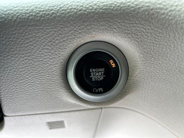 Chrysler Pacifica Hybrid Select 2024