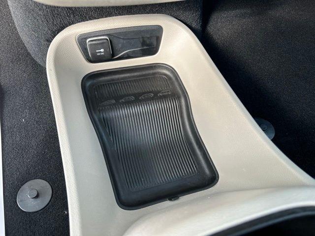 Chrysler Pacifica Hybrid Select 2024