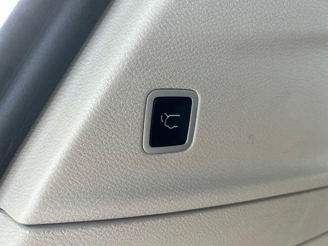 Chrysler Pacifica Hybrid Select 2024