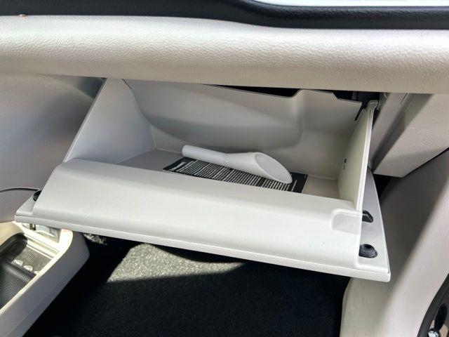 Chrysler Pacifica Hybrid Select 2024