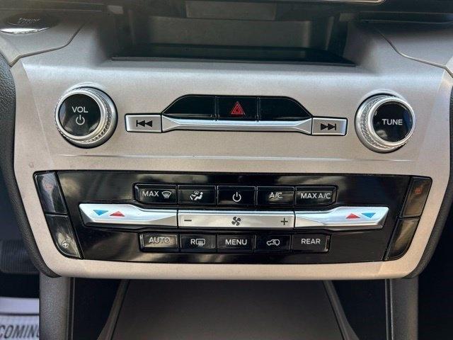 Ford Explorer XLT 2023