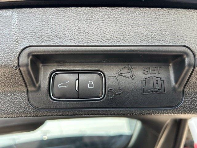 Ford Explorer XLT 2023
