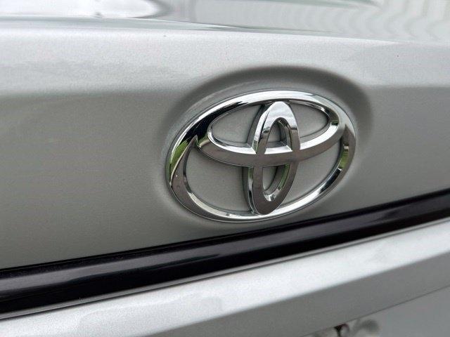 Toyota Corolla LE 2024