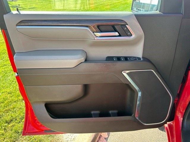 Chevrolet Silverado 1500 LT Crew Cab 4WD 2023