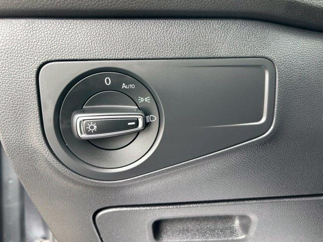 Volkswagen Tiguan FWD 4dr SE 2024