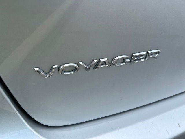 Chrysler Voyager LX 2024