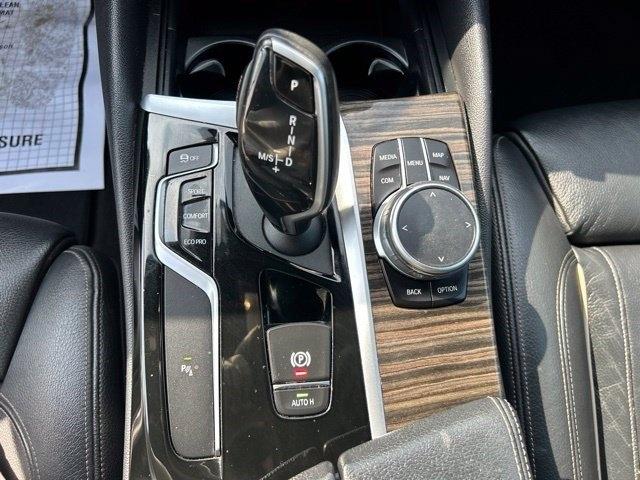 BMW 5-Series 530i xDrive 2019