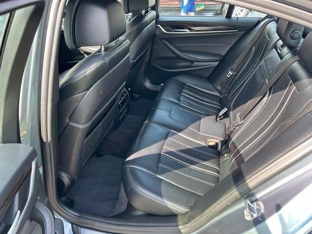 BMW 5-Series 530i xDrive 2019