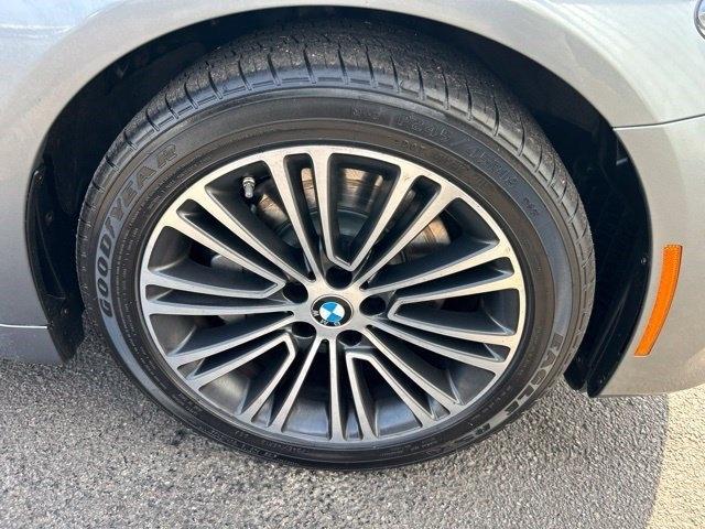 BMW 5-Series 530i xDrive 2019