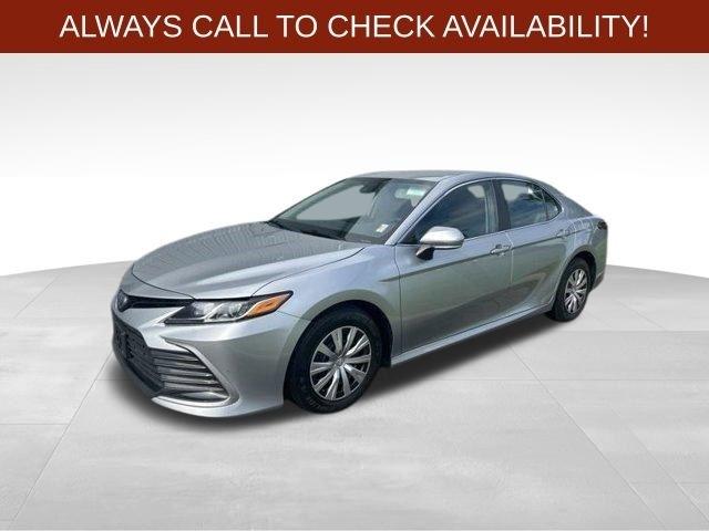 Toyota Camry Hybrid LE 2023