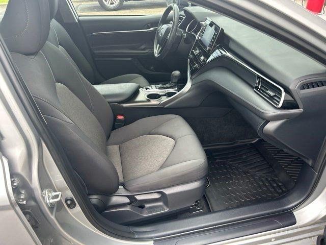 Toyota Camry Hybrid LE 2023