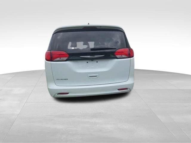 Chrysler Voyager LX 2023
