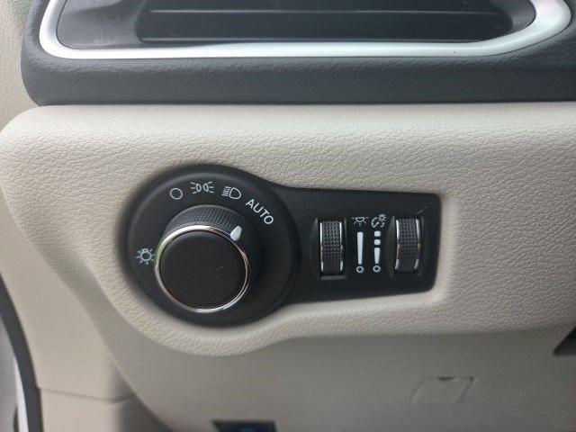 Chrysler Voyager LX 2023