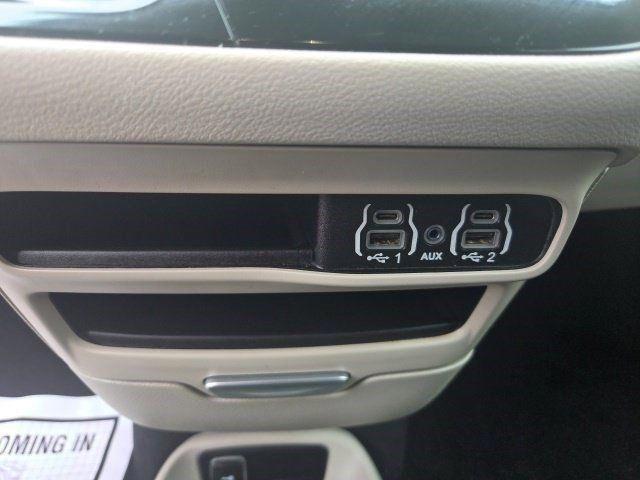 Chrysler Voyager LX 2023