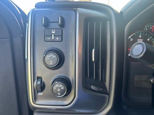 Chevrolet Silverado 1500 4WD Double Cab 143.5" LT w/1LT 2017