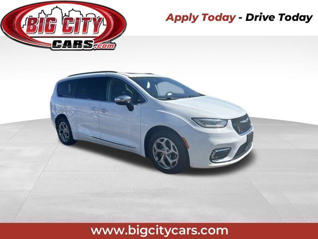 2023 Chrysler Pacifica Limited FWD