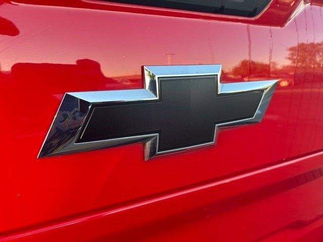 Chevrolet Silverado 1500 Limited Custom Crew Cab Short Box 2WD 2022