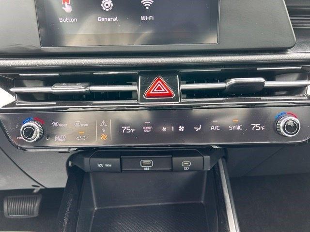 Kia Niro LX 2025