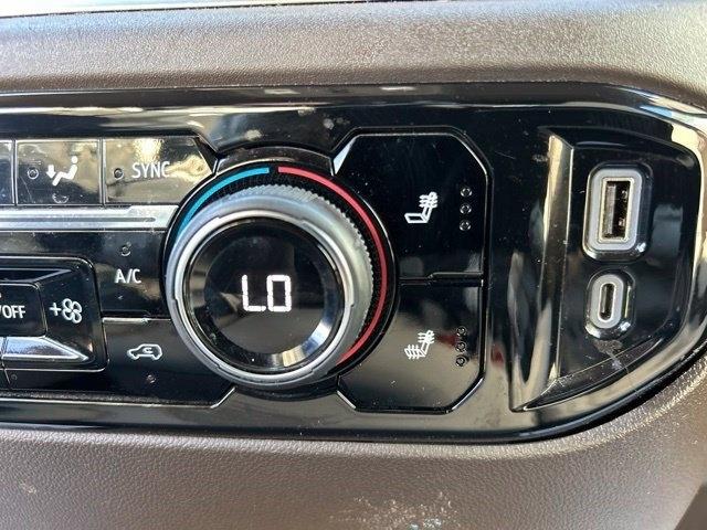 Chevrolet Silverado 1500 LT Double Cab 4WD 2022