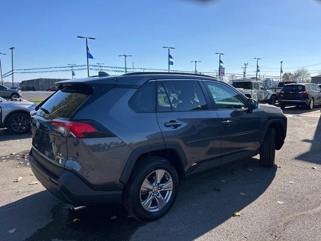 Toyota RAV4 Hybrid LE 2024