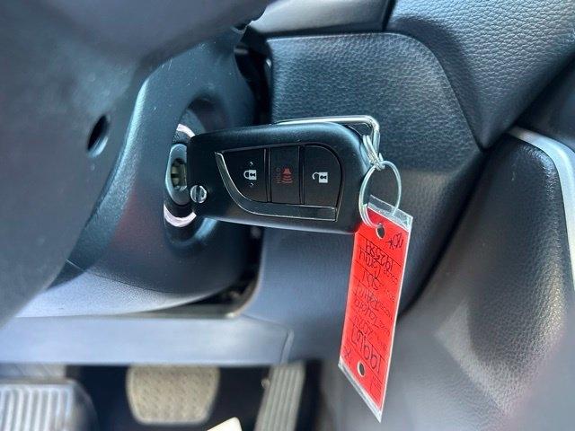 Toyota RAV4 Hybrid LE 2024