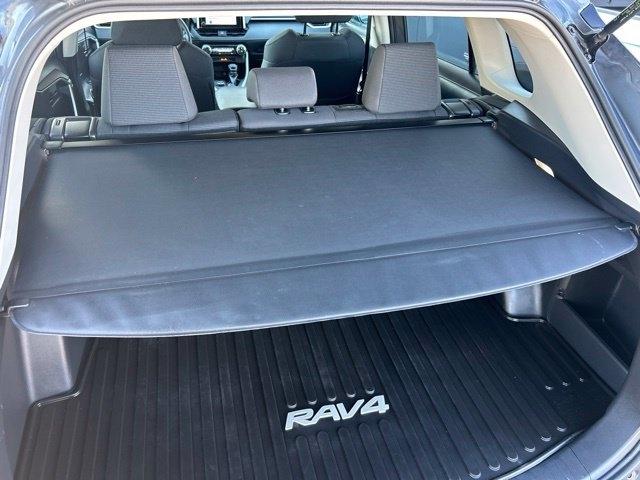 Toyota RAV4 Hybrid LE 2024