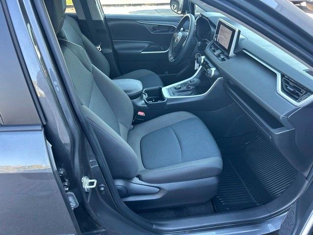 Toyota RAV4 Hybrid LE 2024