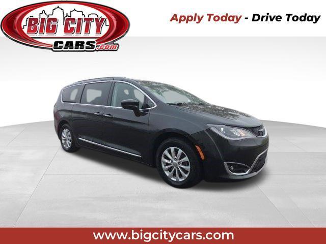 2019 Chrysler Pacifica Touring L