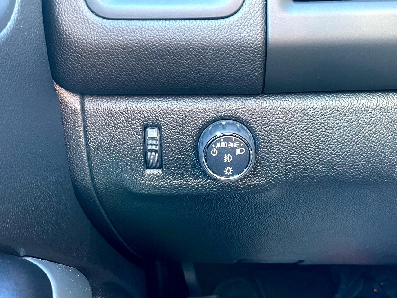 Chevrolet Colorado LT Crew Cab 2WD 2019 Chevrolet Colorado LT Crew Cab 2WD 2019