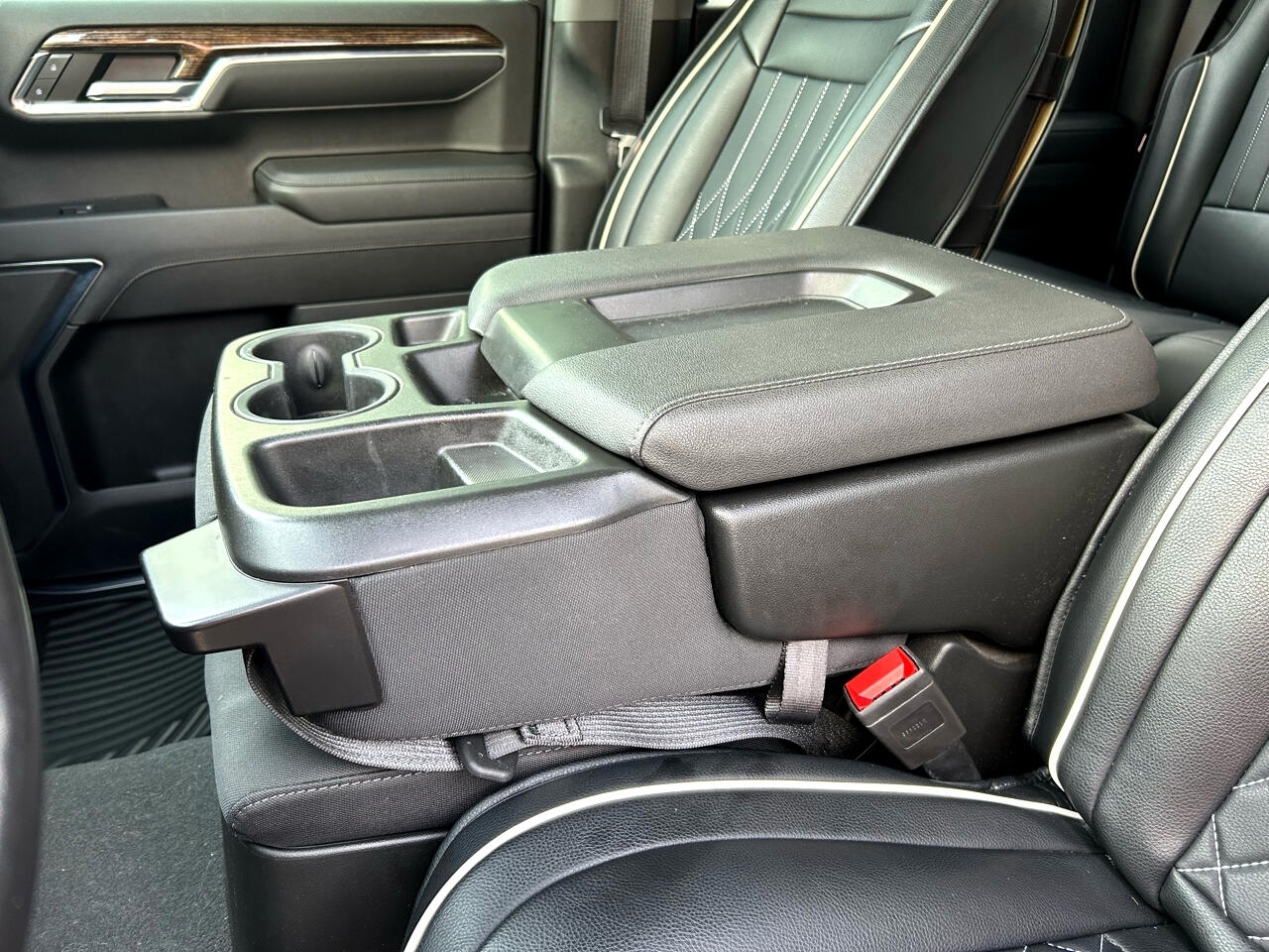 GMC Sierra 1500 Elevation Crew Cab 4WD 2022 GMC Sierra 1500 Elevation Crew Cab 4WD 2022