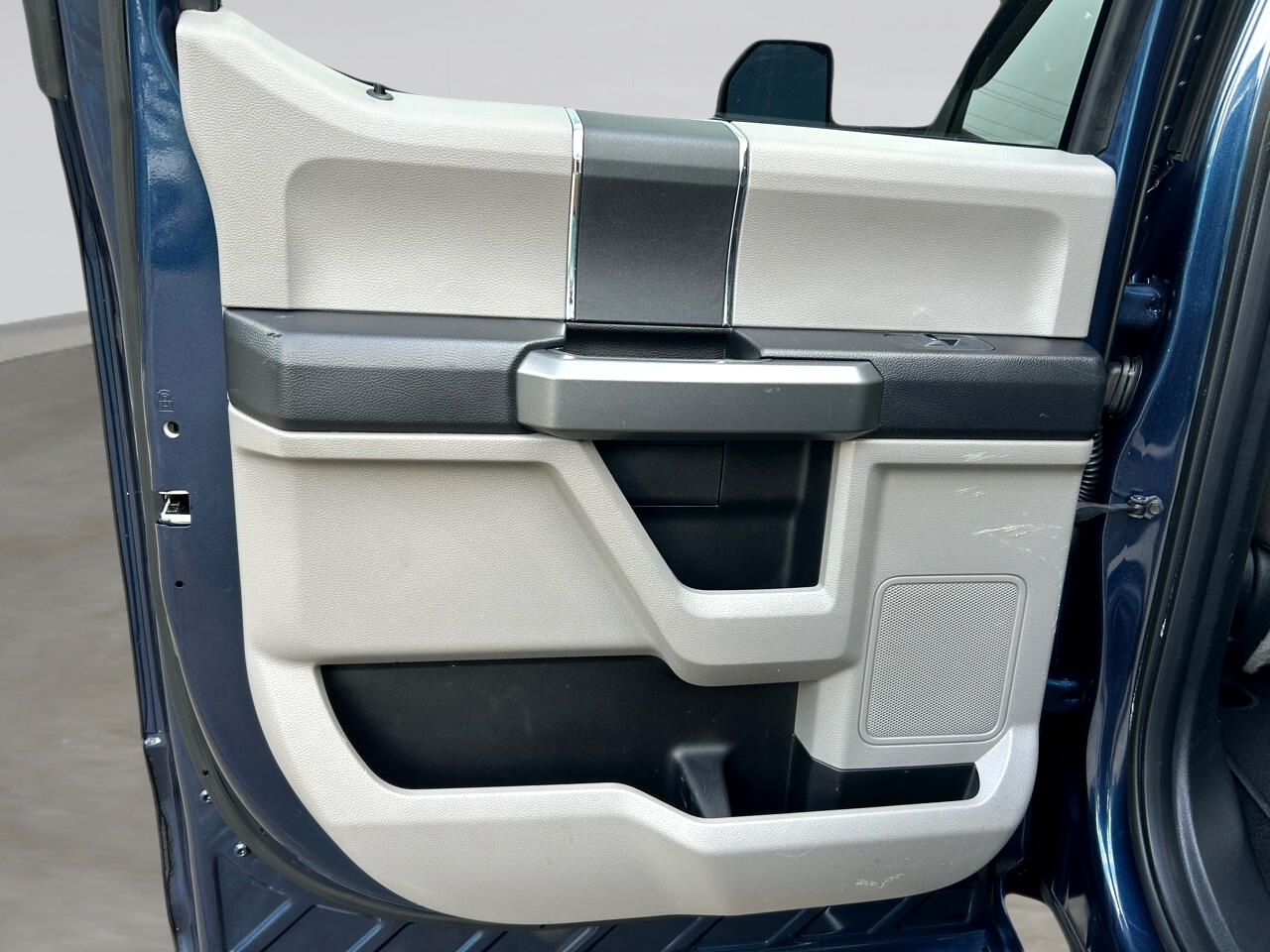 Ford F-250 SD XLT 4WD 2017 Ford F-250 SD XLT 4WD 2017