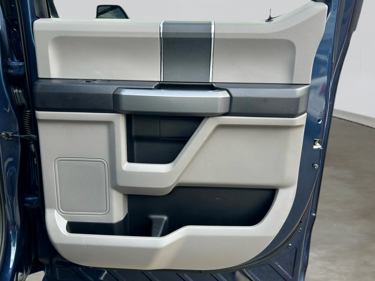 Ford F-250 SD XLT 4WD 2017 Ford F-250 SD XLT 4WD 2017