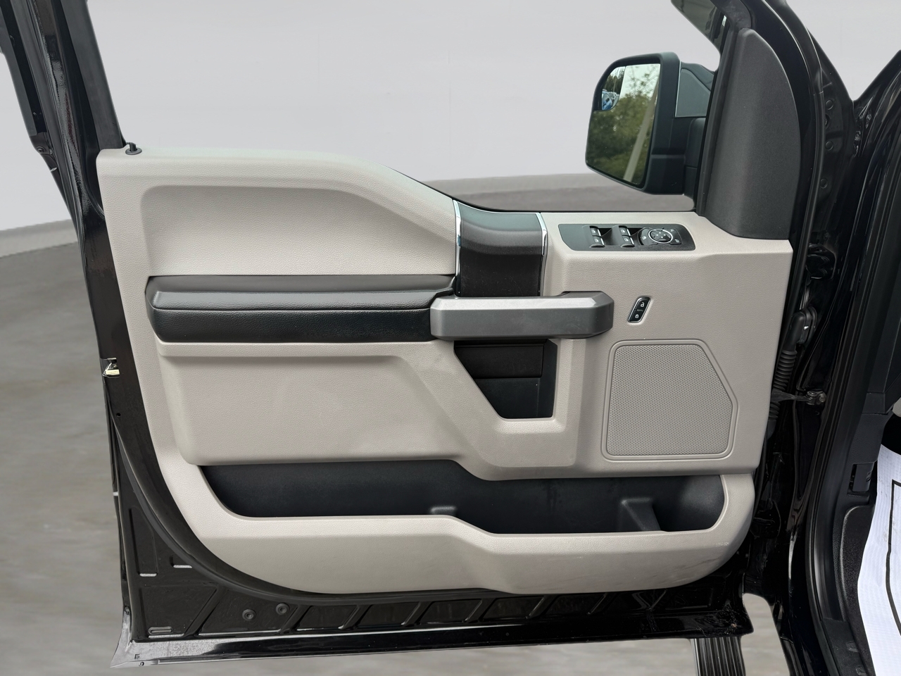 Ford F-150 XLT 2WD 2018 Ford F-150 XLT 2WD 2018