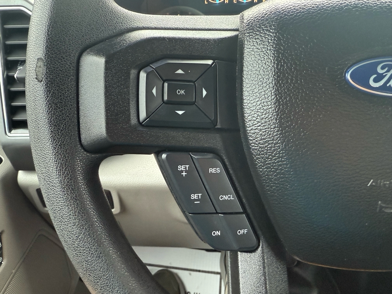 Ford F-150 XLT 2WD 2018 Ford F-150 XLT 2WD 2018