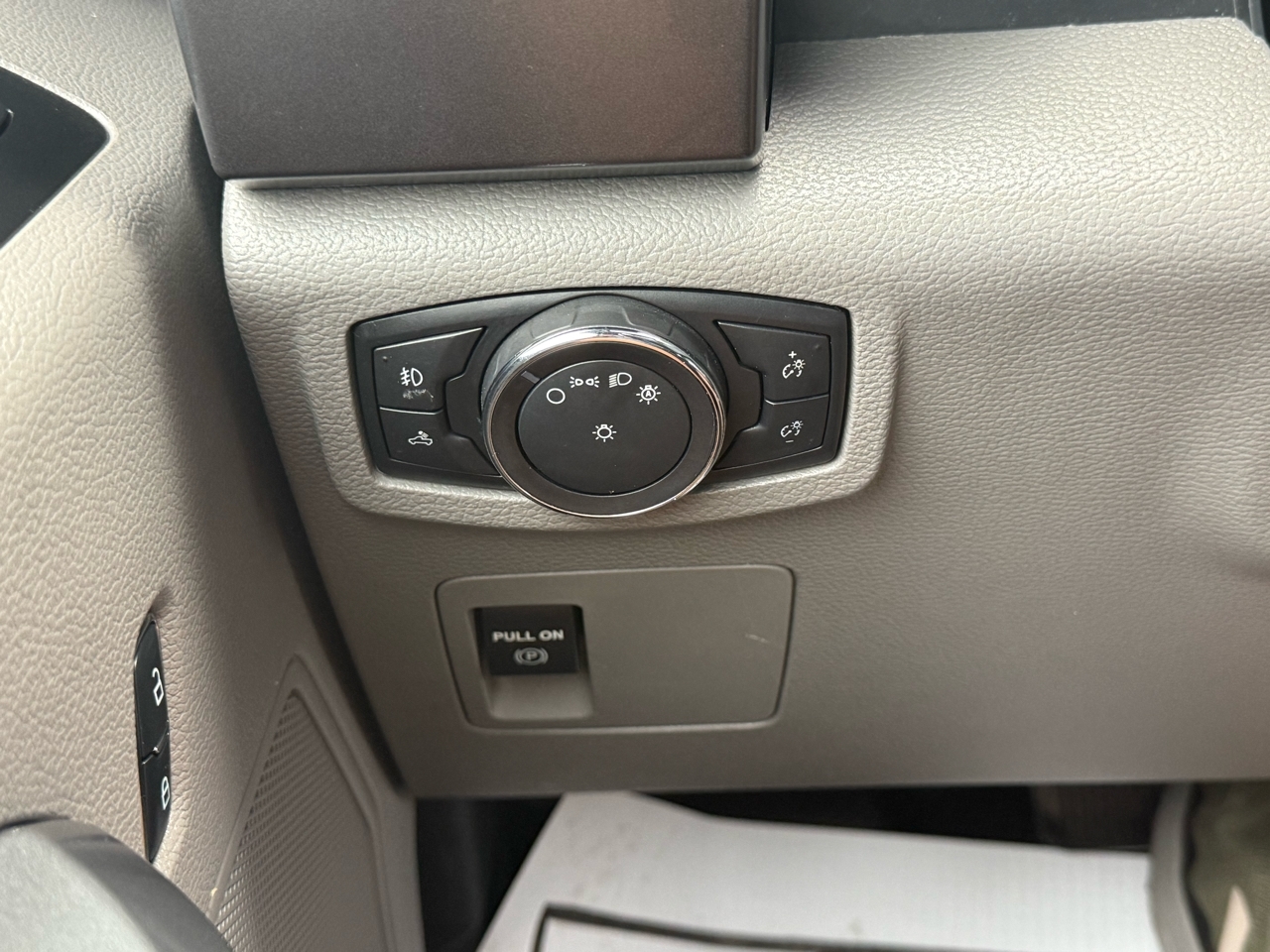 Ford F-150 XLT 2WD 2018 Ford F-150 XLT 2WD 2018