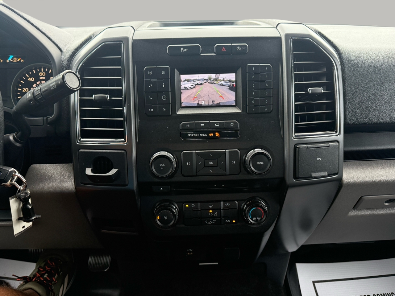 Ford F-150 XLT 2WD 2018 Ford F-150 XLT 2WD 2018